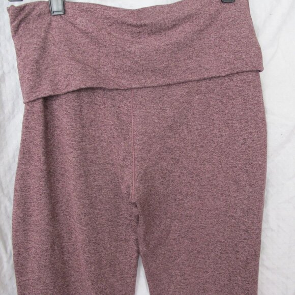 Like New - Athleta Girl Downtime Yoga Pant - Picture 9 of 11